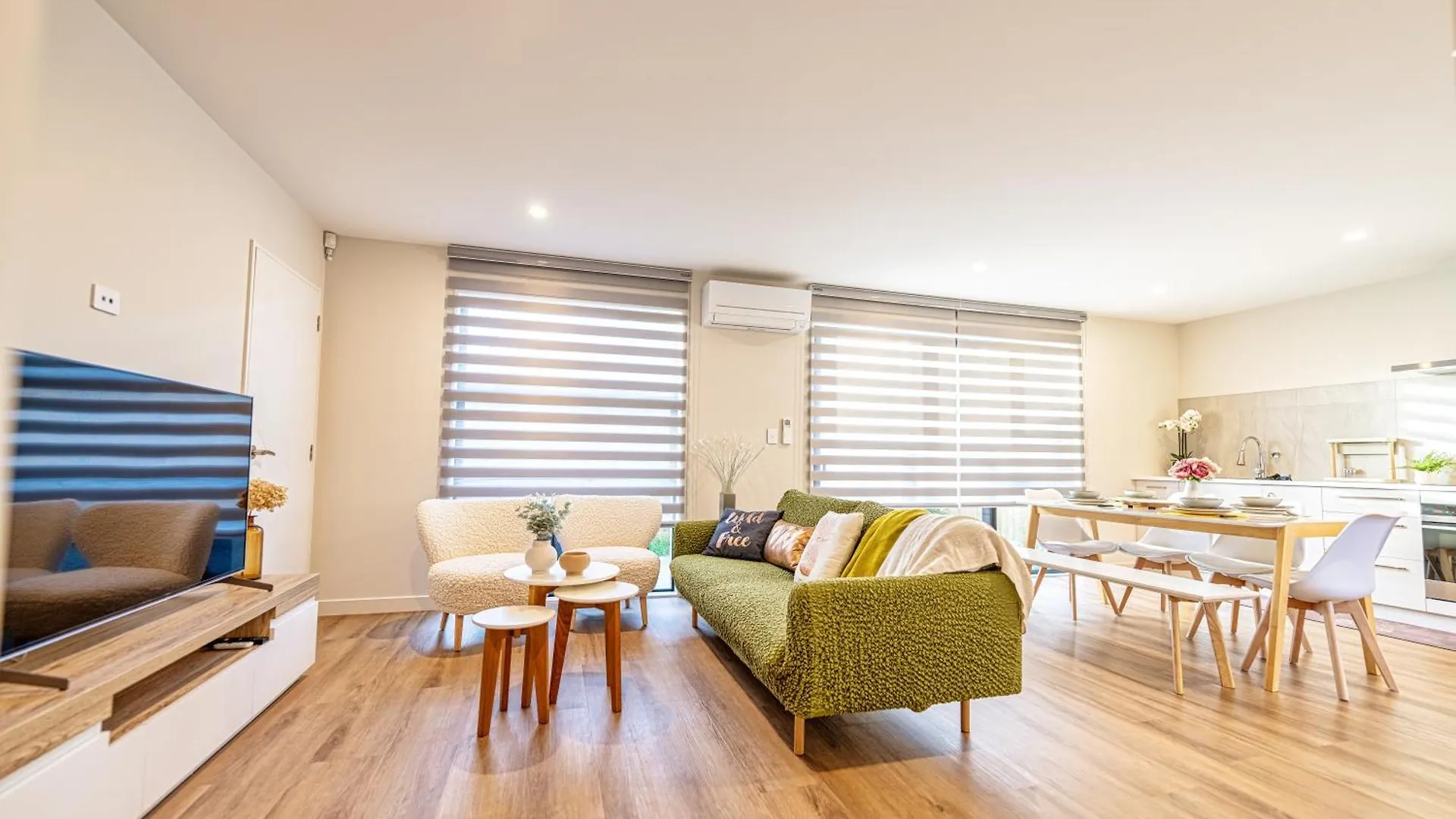 3 Bed Home With Pool Table, Near Westfield Mall Christchurch