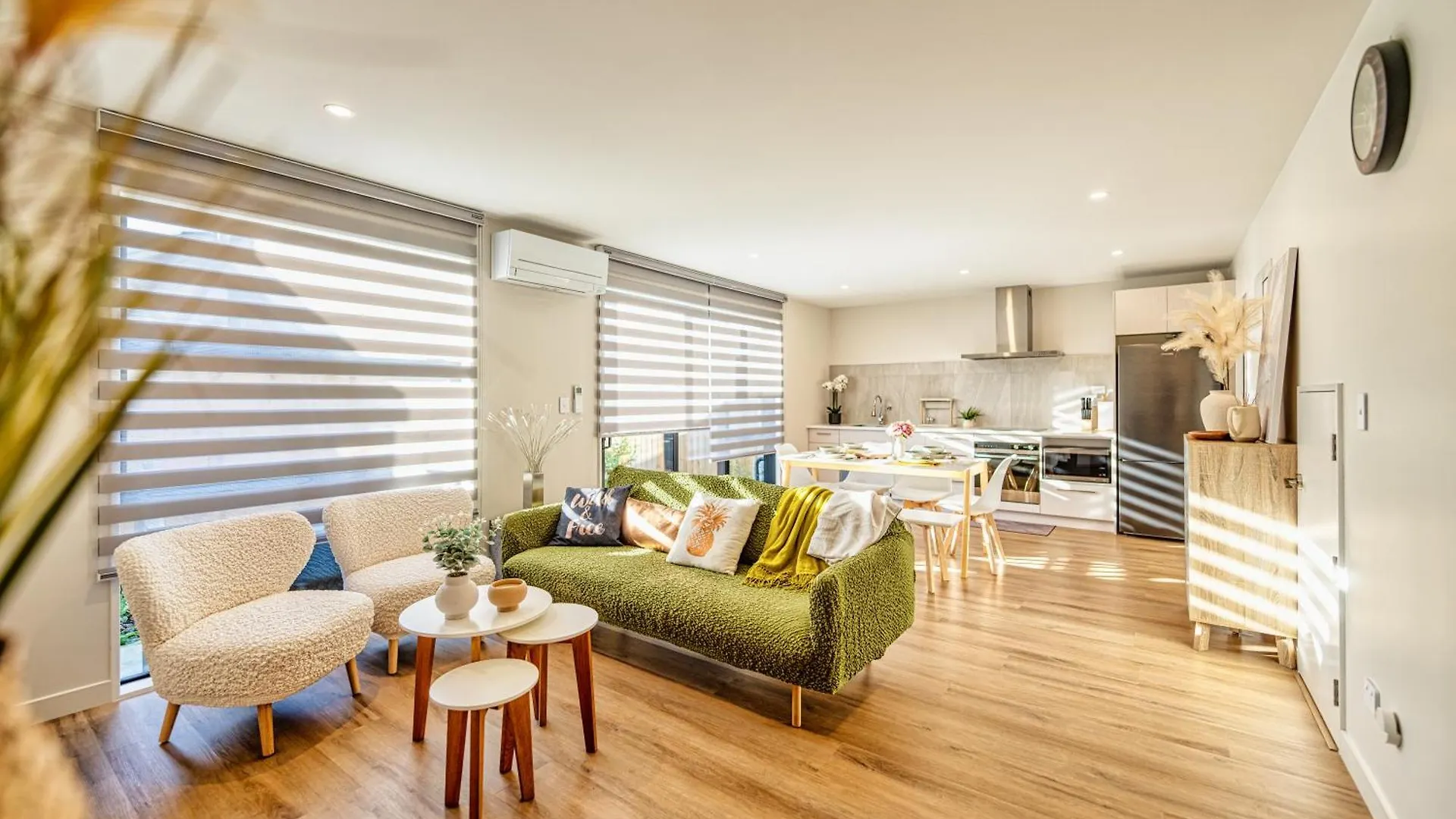 3 Bed Home With Pool Table, Near Westfield Mall Christchurch New Zealand